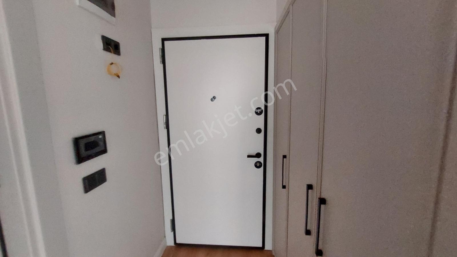 Remax Nadir'den Hastane Karşısı Aksu Plazada Satılık 1+1 — fotoğraf 10