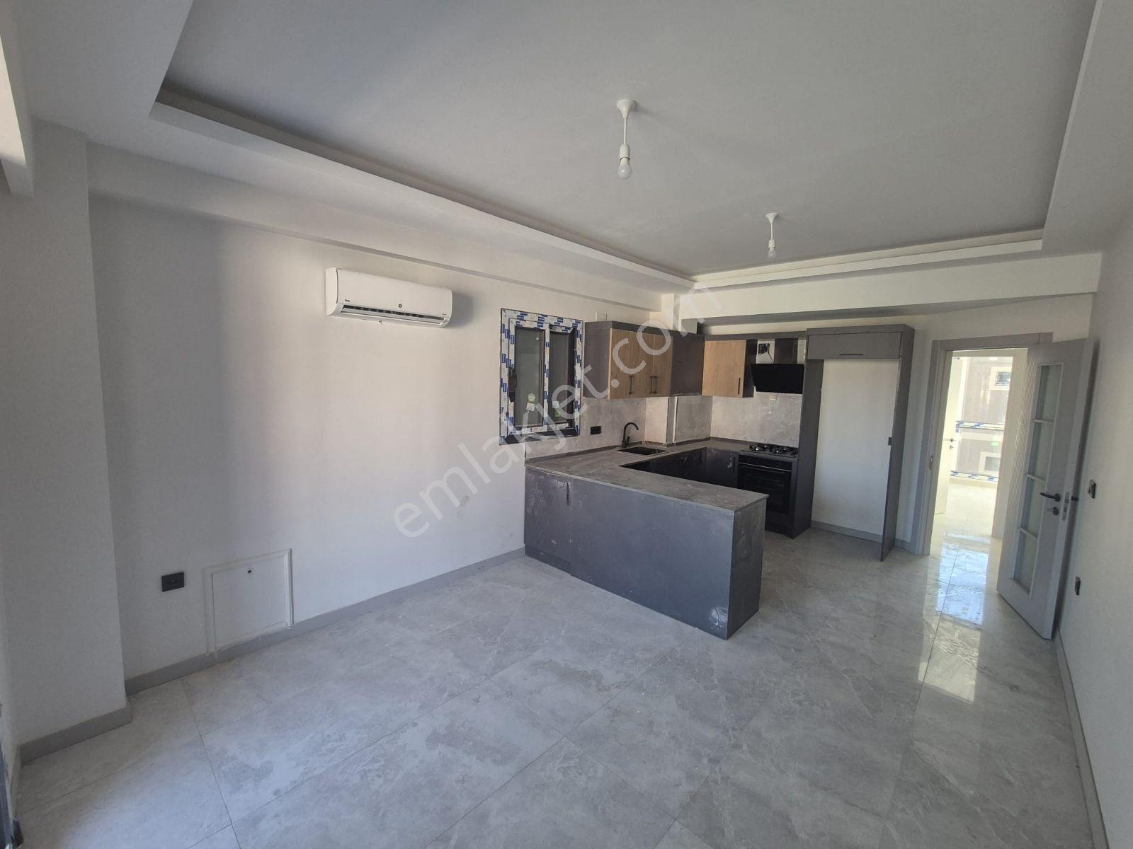 Rotam Emlak'tan Ortaca Havuzlu Sitede Satılık 2+1 Ara Kat Daire — fotoğraf 4