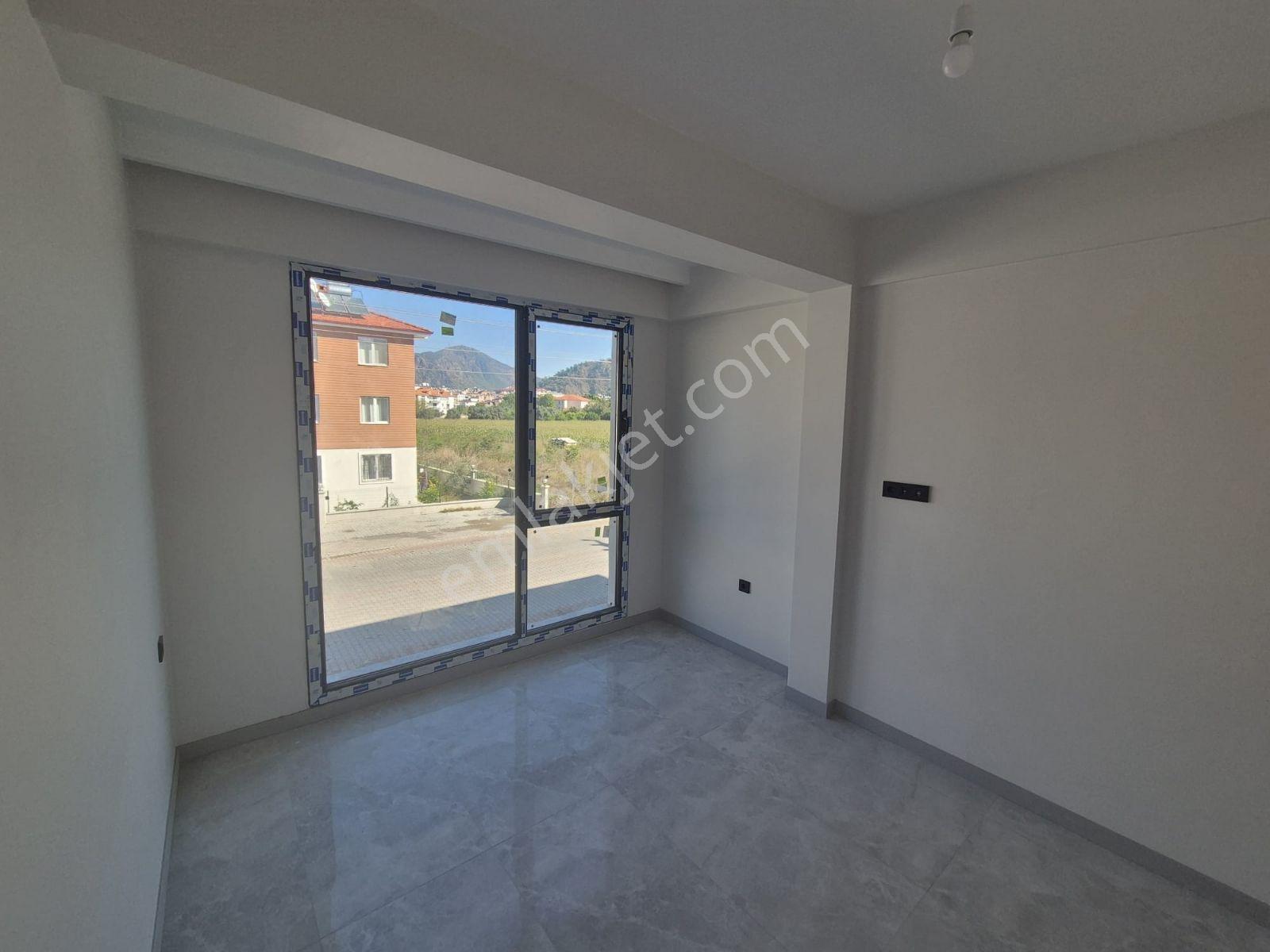 Rotam Emlak'tan Ortaca Havuzlu Sitede Satılık 2+1 Ara Kat Daire — fotoğraf 9