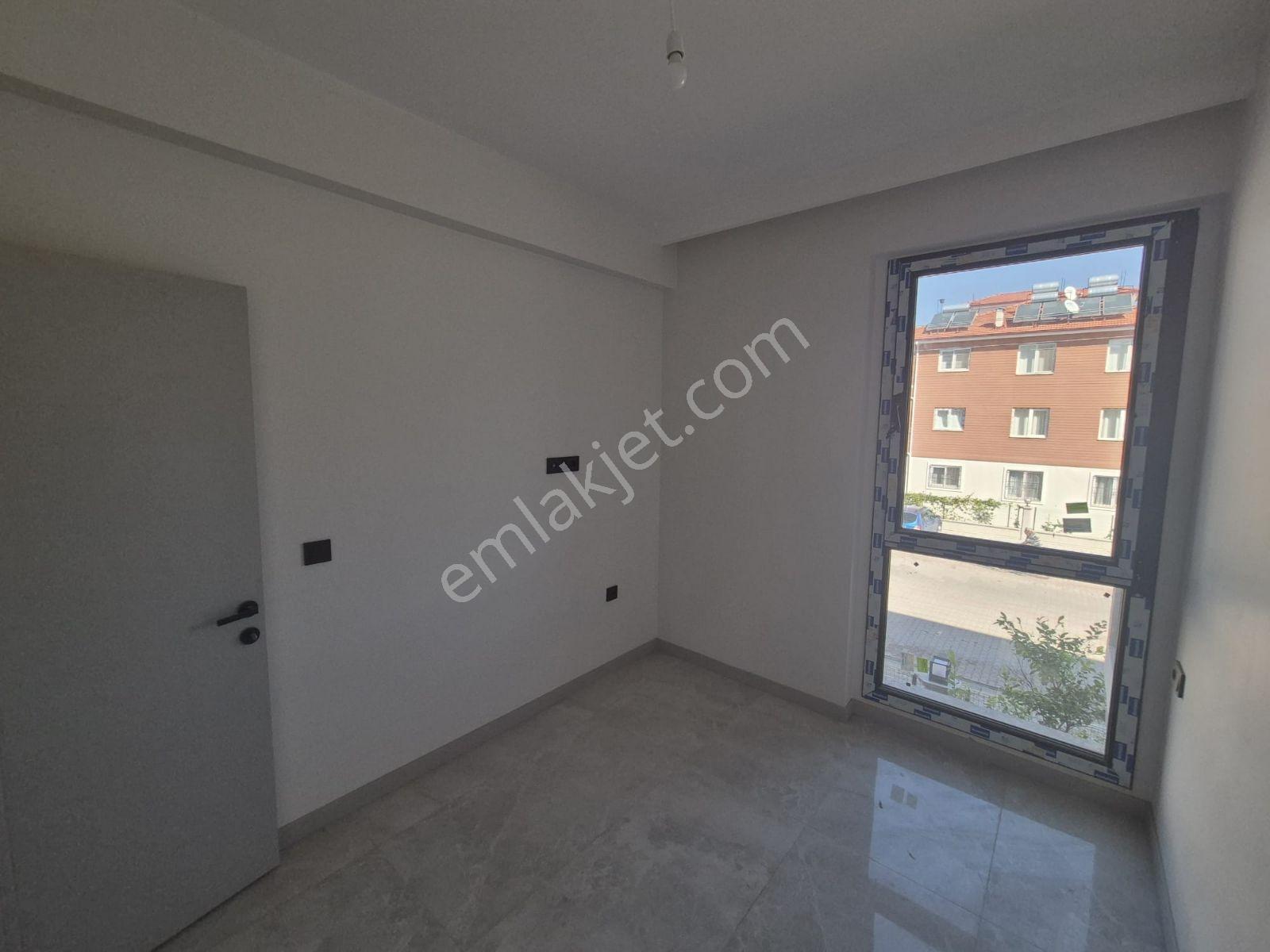 Rotam Emlak'tan Ortaca Havuzlu Sitede Satılık 2+1 Ara Kat Daire — fotoğraf 14