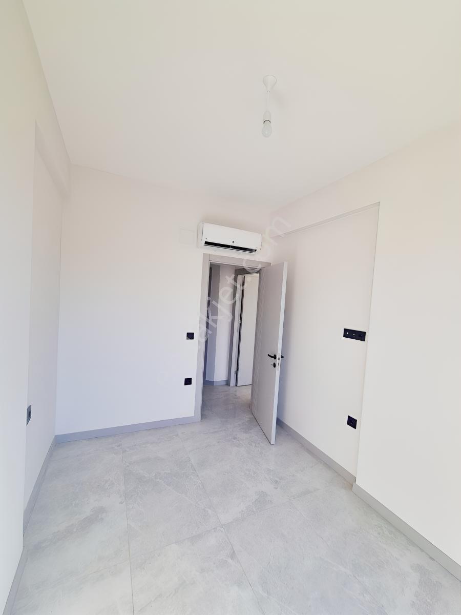 Rotam Emlak'tan Ortaca Havuzlu Sitede Satılık 2+1 Ara Kat Daire — fotoğraf 19