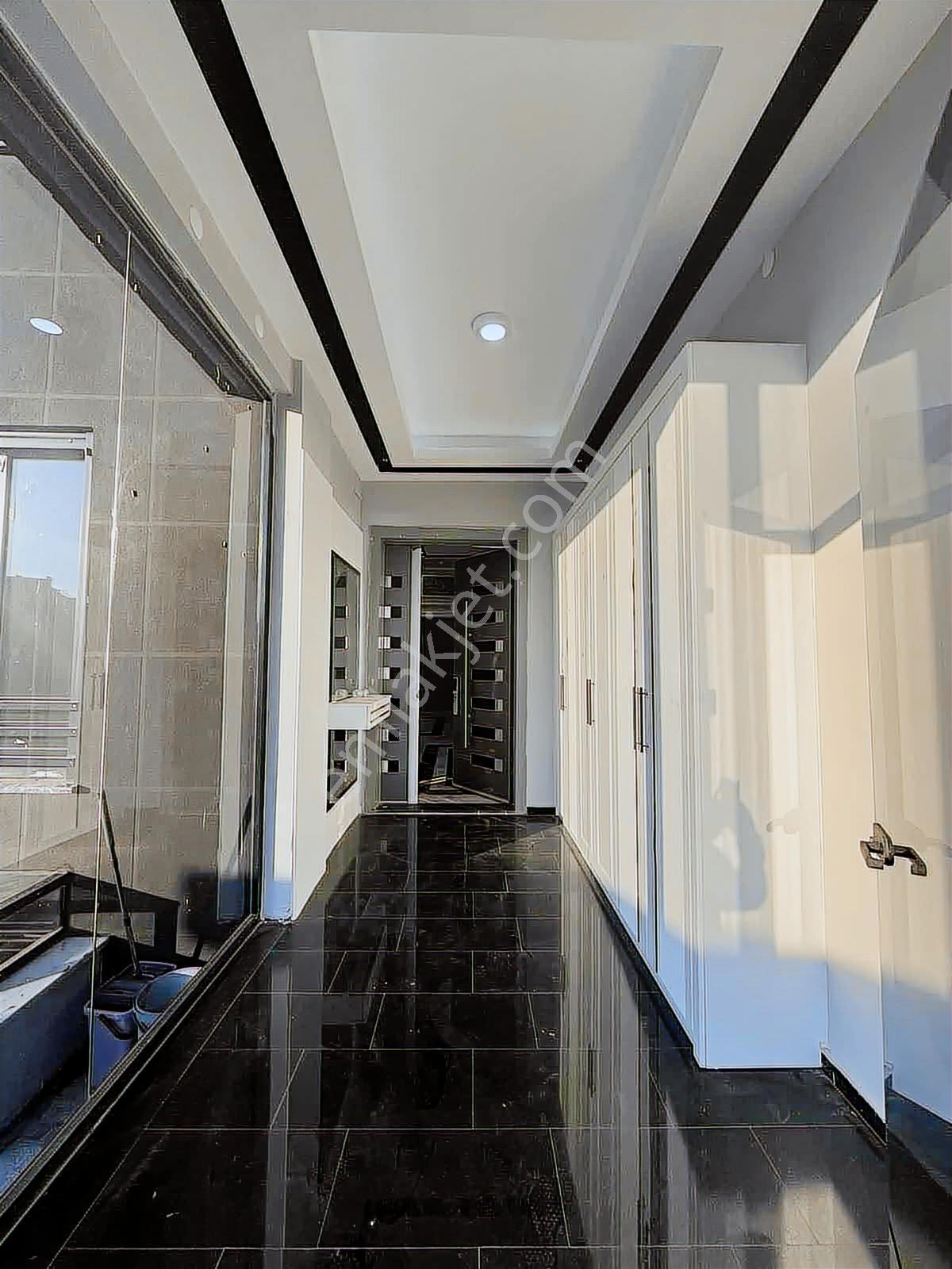Erenköy'de Satılık Ultra Lüks Müstakil 5+1 Ve 700 M2 Villa — fotoğraf 3