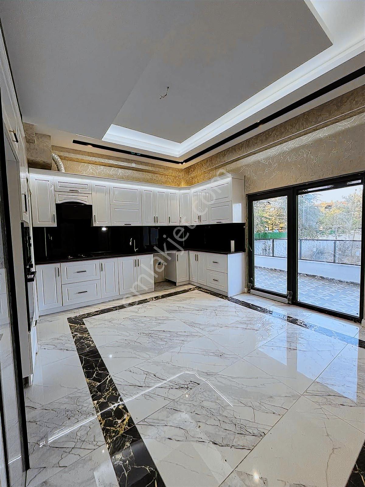 Erenköy'de Satılık Ultra Lüks Müstakil 5+1 Ve 700 M2 Villa — fotoğraf 30