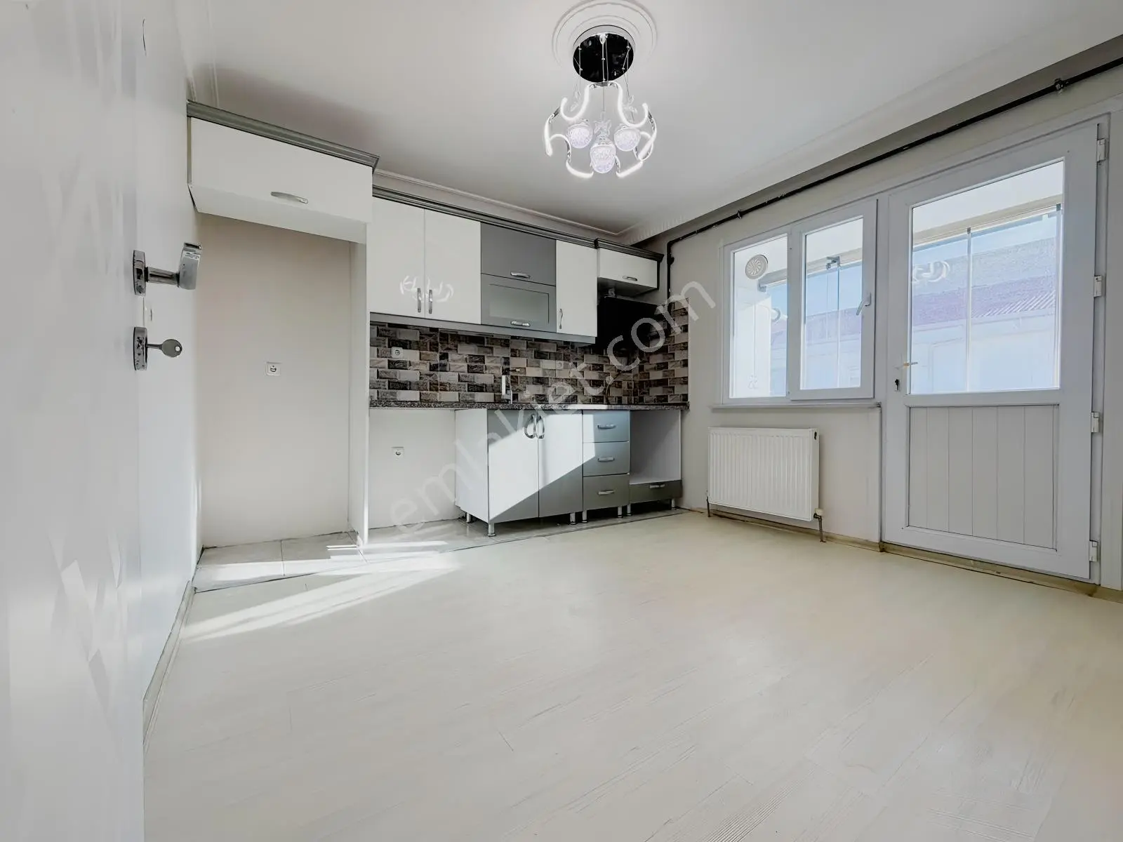 Yenikent Mahallesi Kapalı Pazar Yakın 3+1 145m2 Yeni Bina Daire! — fotoğraf 2