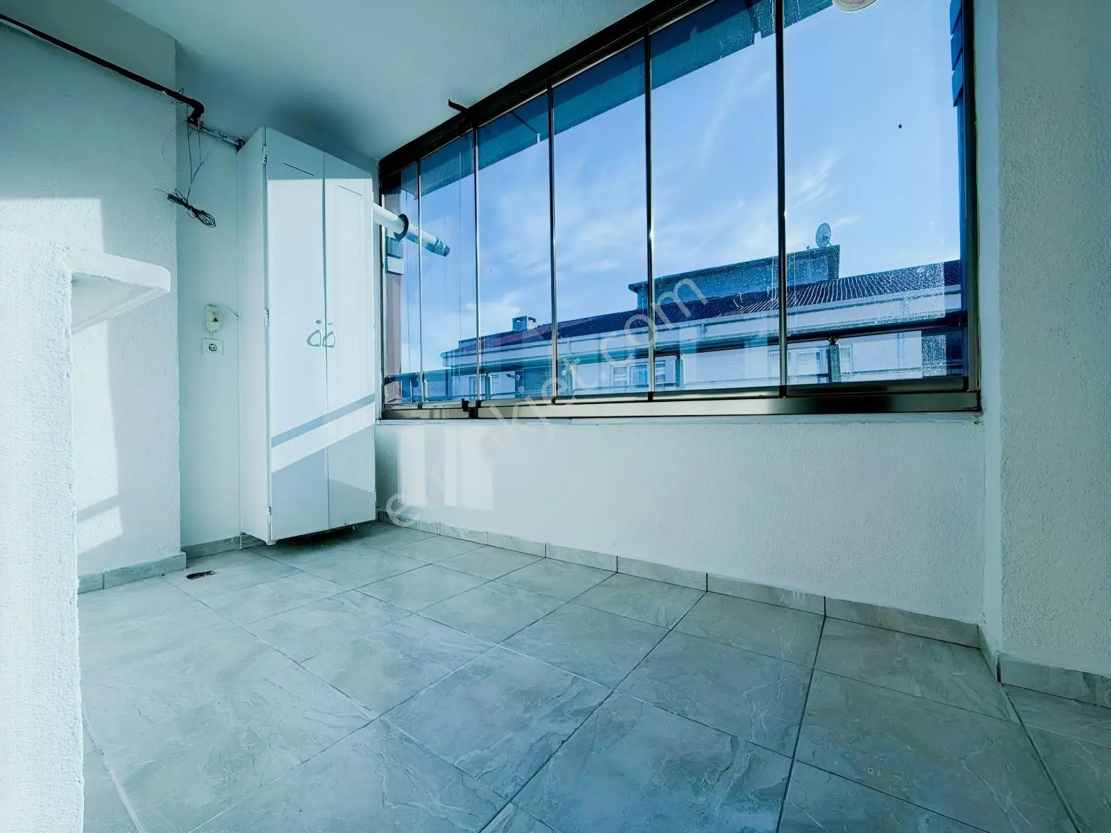 Yenikent Mahallesi Kapalı Pazar Yakın 3+1 145m2 Yeni Bina Daire! — fotoğraf 3