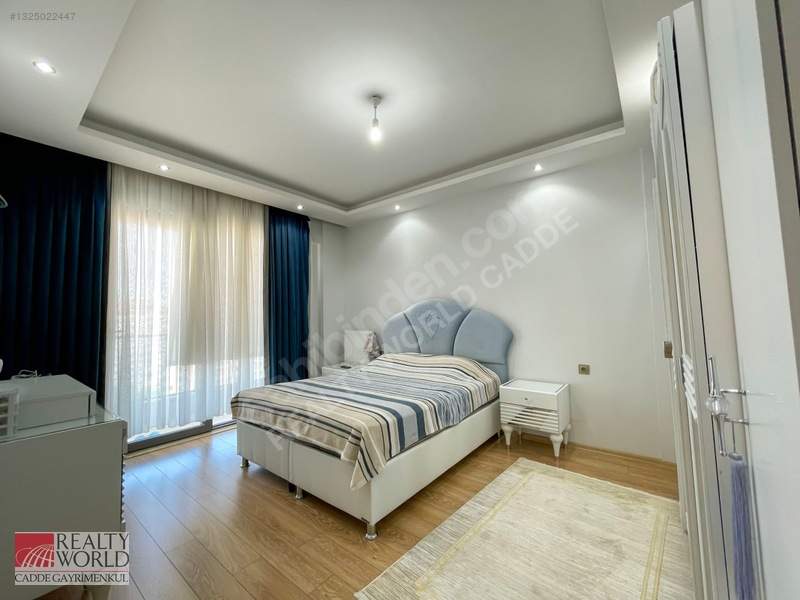 Rw'den Güngör Caddesi Milano Venüs Sitesinde 3+1 Satılık Daire — fotoğraf 6