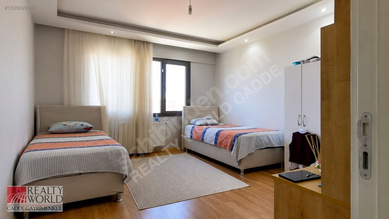 Rw'den Güngör Caddesi Milano Venüs Sitesinde 3+1 Satılık Daire — fotoğraf 8