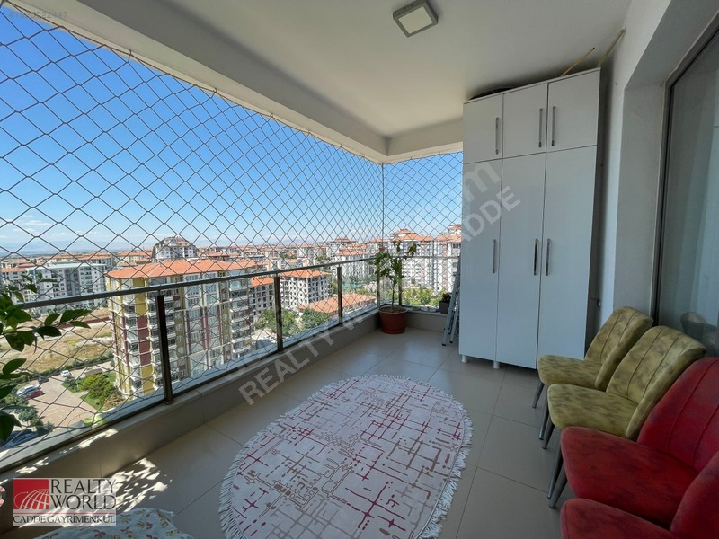 Rw'den Güngör Caddesi Milano Venüs Sitesinde 3+1 Satılık Daire — fotoğraf 13