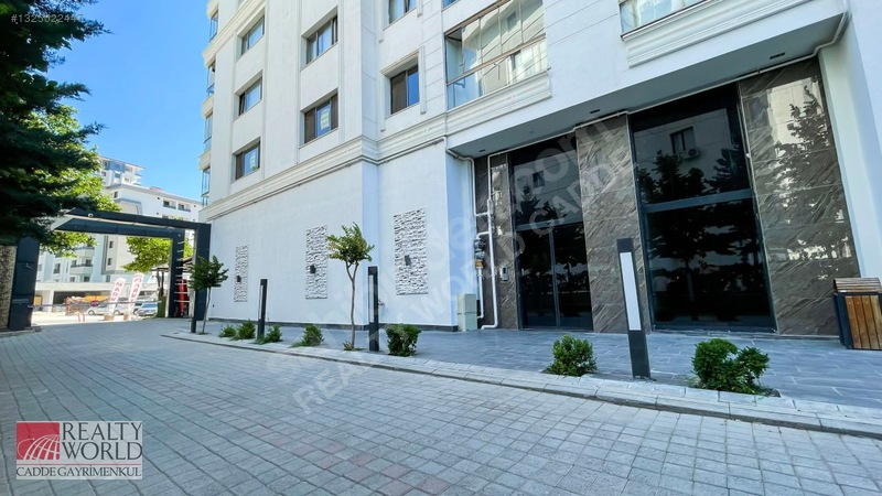 Rw'den Güngör Caddesi Milano Venüs Sitesinde 3+1 Satılık Daire — fotoğraf 18