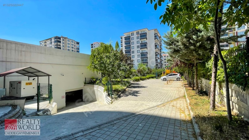 Rw'den Güngör Caddesi Milano Venüs Sitesinde 3+1 Satılık Daire — fotoğraf 24