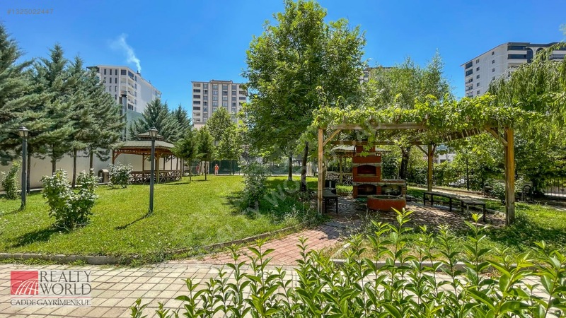 Rw'den Güngör Caddesi Milano Venüs Sitesinde 3+1 Satılık Daire — fotoğraf 28