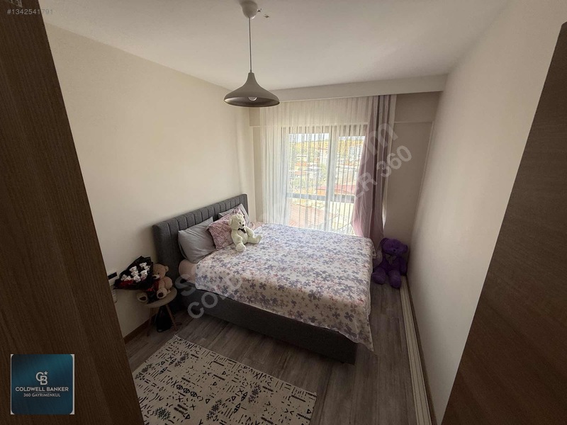 Çiğli Marka 333 Sitesinde Büyük Tip Eşyasız Kiralık 1+1 Daire — fotoğraf 11