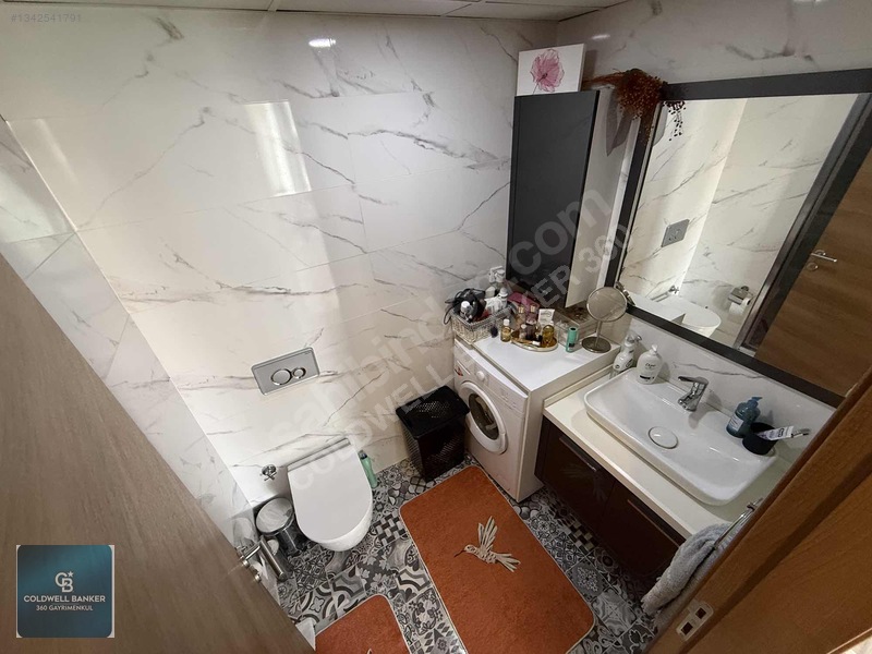 Çiğli Marka 333 Sitesinde Büyük Tip Eşyasız Kiralık 1+1 Daire — fotoğraf 15