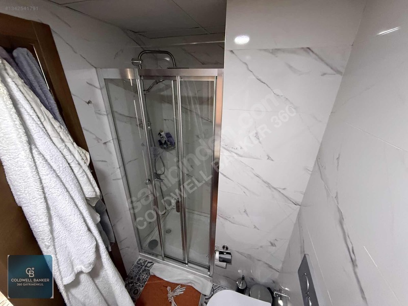 Çiğli Marka 333 Sitesinde Büyük Tip Eşyasız Kiralık 1+1 Daire — fotoğraf 16