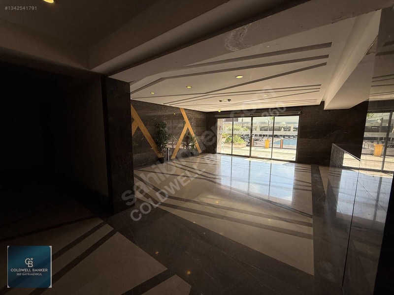 Çiğli Marka 333 Sitesinde Büyük Tip Eşyasız Kiralık 1+1 Daire — fotoğraf 18