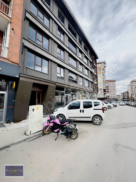 Salman'dan Town Center İş Merkezinde 2+1 Lux Ofis — fotoğraf 26