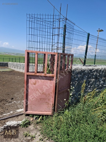 Mezra Köyü İçinde Satılık Tam Teşekküllü Çiftlik Yeri — fotoğraf 11