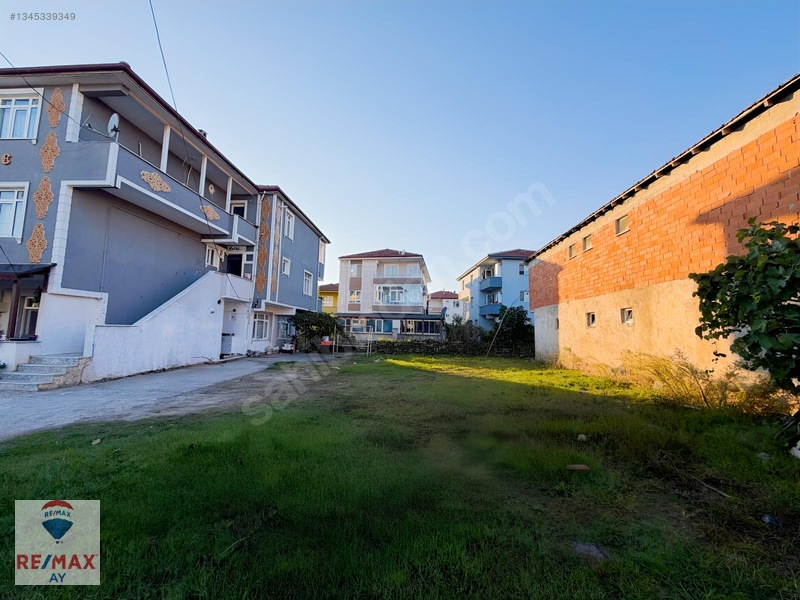 Gülşen Palta'dan Karasu Aşağıaziziye Mah.satılık 329 M2 Arsa — fotoğraf 5