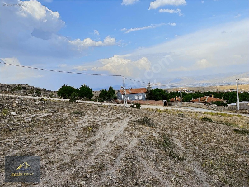 Salih Emlak Tan Kırkpınar Da Niğde Manzaralı 457 M2 Arsa — fotoğraf 3