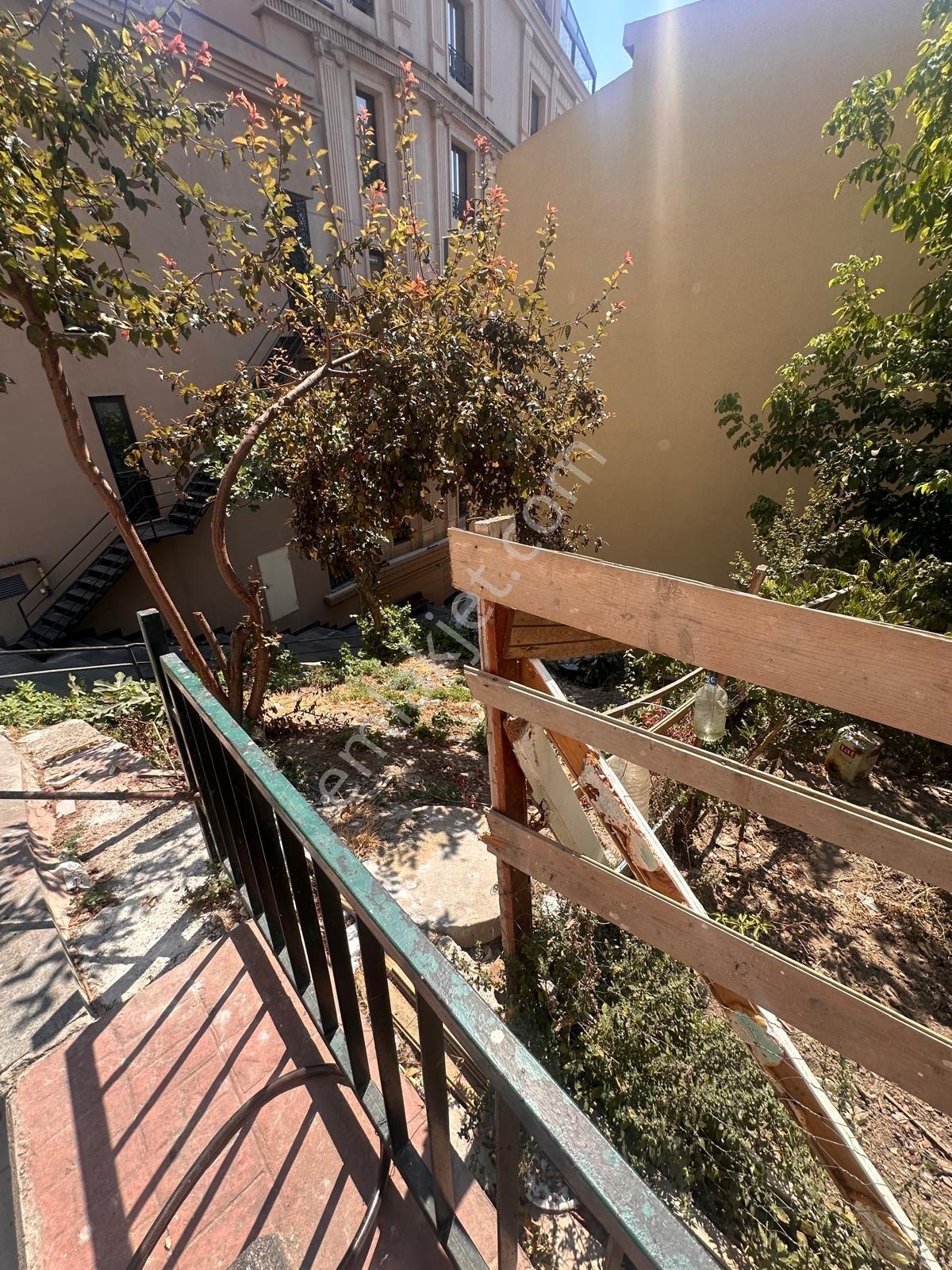 Çatmamescidde 22 M2 Satılık Arsa — fotoğraf 2