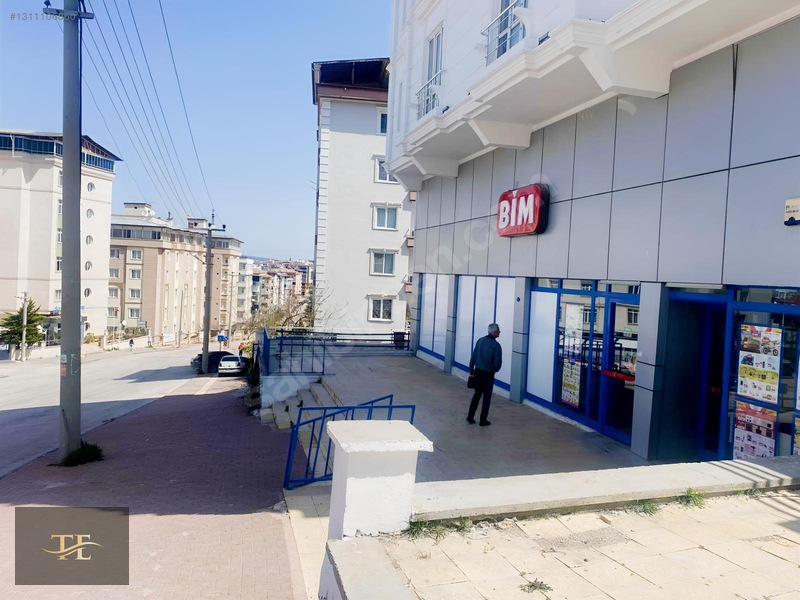 Teknik Emlaktan Kurumsal Kiracılı Satılık İşyeri — fotoğraf 9