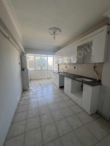 Adliye Civarı Kiralık Daire & Ofis — fotoğraf 10