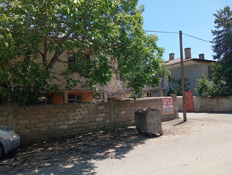 Kışla Mahallesi'nde Kazım Karabekir Okulu Arkasında 628 M2 Arsa — fotoğraf 3