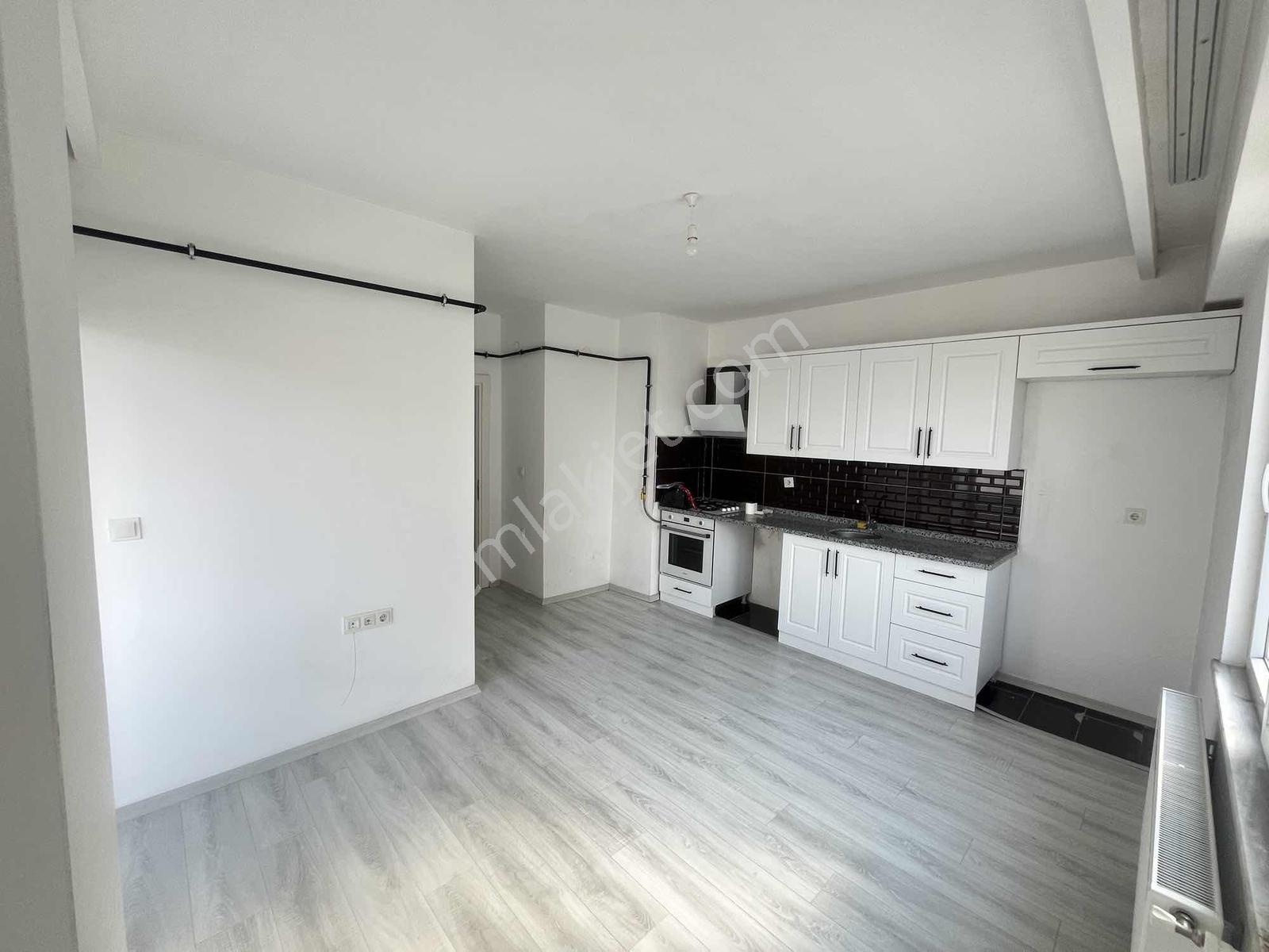 Remax Nadir'den Ordu Altınordu Cumhuriyet Mah. 2+1 Satılık Daire — fotoğraf 12