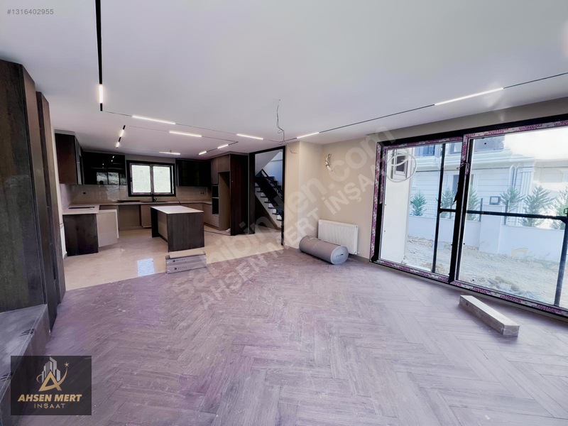 Daha İyisi Yok-İskanlı-Ultralüks 5+1 Tripleks Villa
