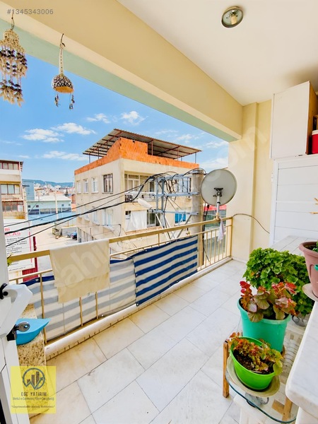 Gaziemir Ana Cadde Üzeri Arakat Ön Cephe Kiralık 3+1 — fotoğraf 10