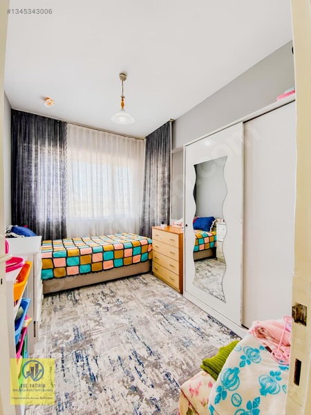 Gaziemir Ana Cadde Üzeri Arakat Ön Cephe Kiralık 3+1 — fotoğraf 12