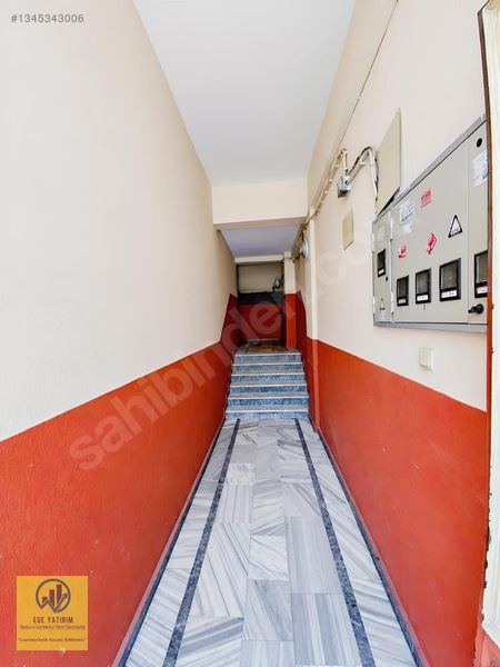 Gaziemir Ana Cadde Üzeri Arakat Ön Cephe Kiralık 3+1 — fotoğraf 18