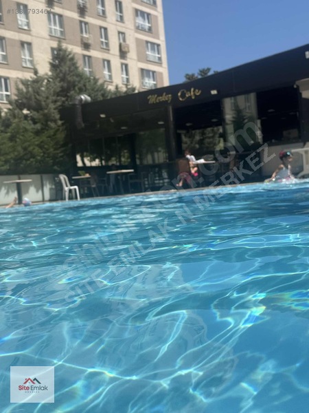 Özyurtlar Nmerkez Sitesi De Satılık Boş 1+1 — fotoğraf 11