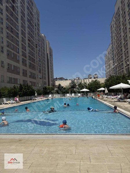 Özyurtlar Nmerkez Sitesi De Satılık Boş 1+1 — fotoğraf 12