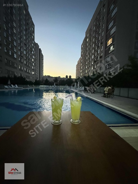 Özyurtlar Nmerkez Sitesi De Satılık Boş 1+1 — fotoğraf 14