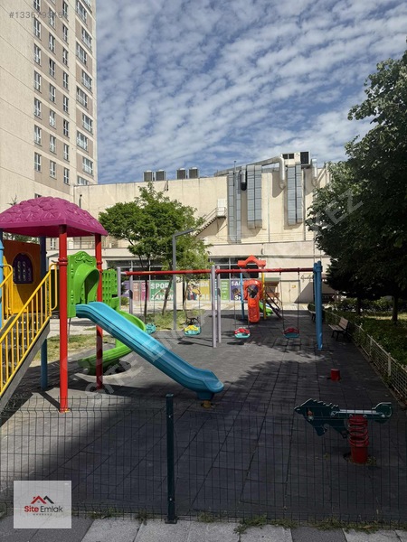 Özyurtlar Nmerkez Sitesi De Satılık Boş 1+1 — fotoğraf 21