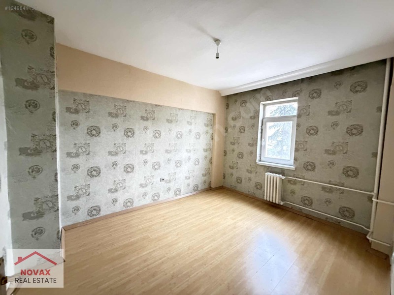 Batıkentin Merkezi Konumunda Güneş Kent Sitesinde 3+1 Ara Kat — fotoğraf 7