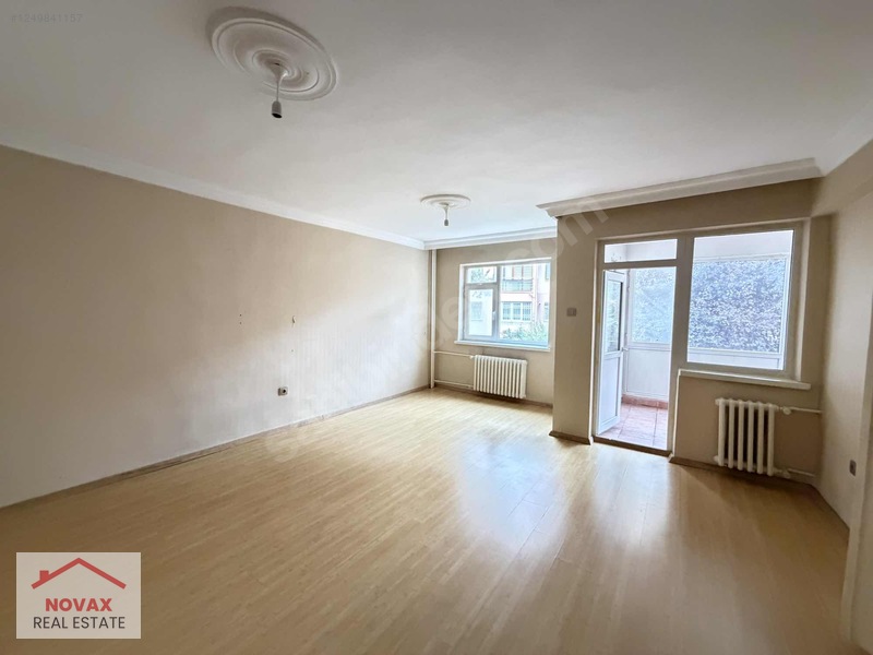 Batıkentin Merkezi Konumunda Güneş Kent Sitesinde 3+1 Ara Kat — fotoğraf 8