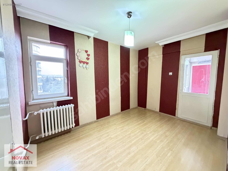Batıkentin Merkezi Konumunda Güneş Kent Sitesinde 3+1 Ara Kat — fotoğraf 18