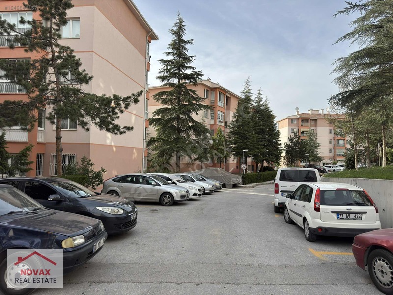 Batıkentin Merkezi Konumunda Güneş Kent Sitesinde 3+1 Ara Kat — fotoğraf 23