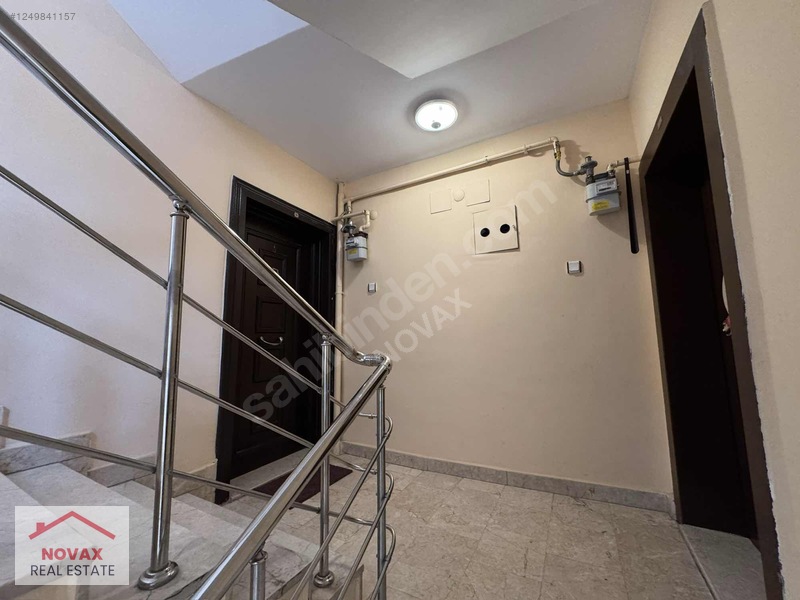 Batıkentin Merkezi Konumunda Güneş Kent Sitesinde 3+1 Ara Kat — fotoğraf 24
