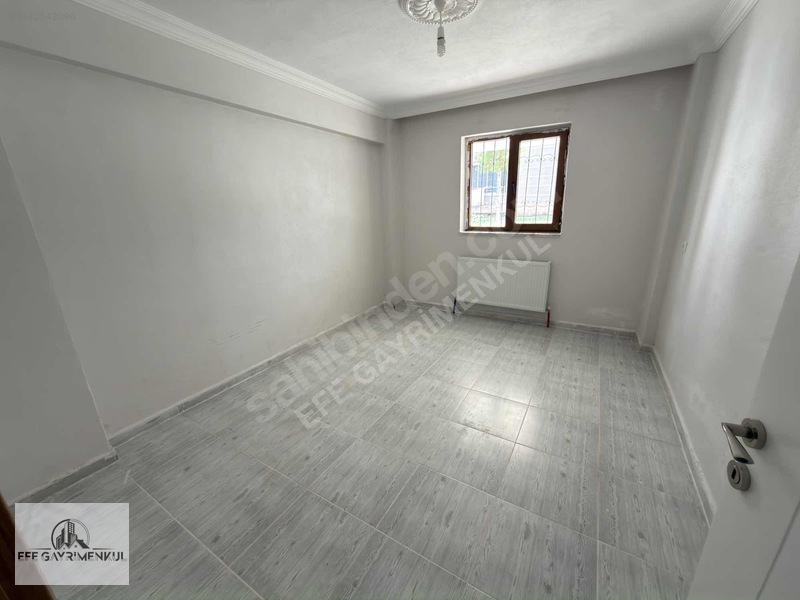 Efe Gayrimenkul'den Memur-sen'de Kiralık 3+1 140 M2 Yarı Bodrum — fotoğraf 11