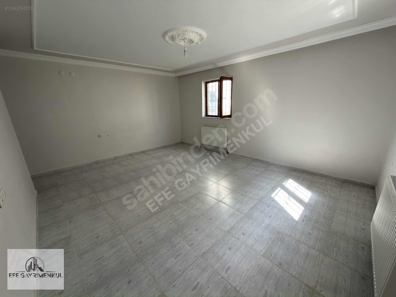 Efe Gayrimenkul'den Memur-sen'de Kiralık 3+1 140 M2 Yarı Bodrum — fotoğraf 17