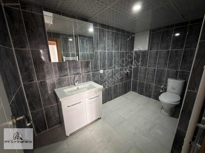 Efe Gayrimenkul'den Memur-sen'de Kiralık 3+1 140 M2 Yarı Bodrum — fotoğraf 21