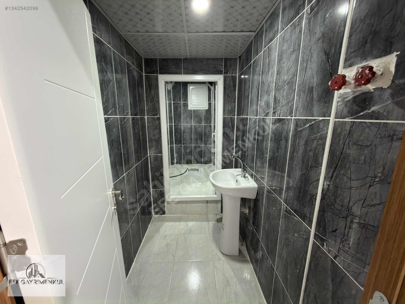 Efe Gayrimenkul'den Memur-sen'de Kiralık 3+1 140 M2 Yarı Bodrum — fotoğraf 32