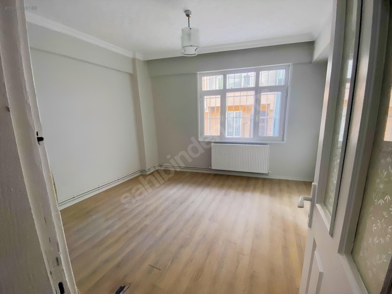 Metroya 10 Dk Yürüme M Boyası Yapılmış Kiralık Mustakil Ev — fotoğraf 3