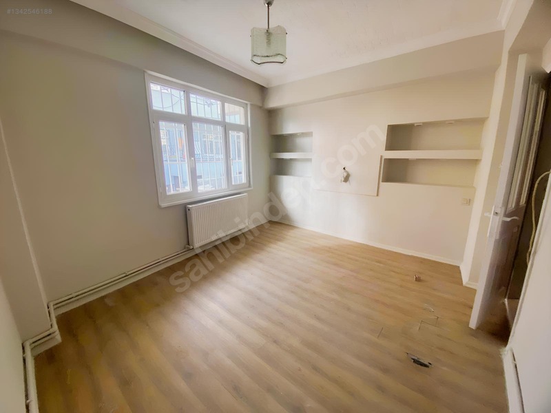 Metroya 10 Dk Yürüme M Boyası Yapılmış Kiralık Mustakil Ev — fotoğraf 4