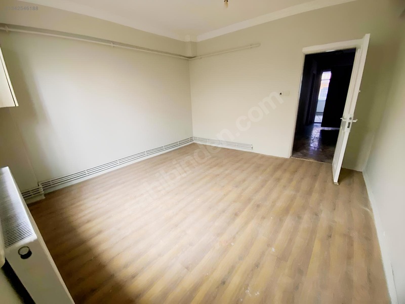 Metroya 10 Dk Yürüme M Boyası Yapılmış Kiralık Mustakil Ev — fotoğraf 6