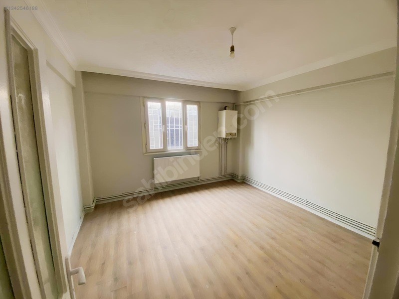 Metroya 10 Dk Yürüme M Boyası Yapılmış Kiralık Mustakil Ev — fotoğraf 7