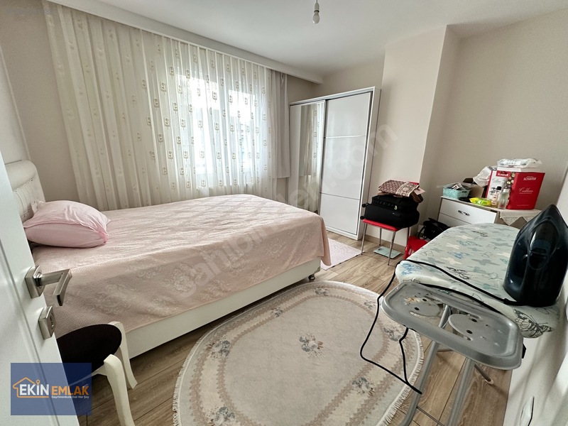 Ekin Emlak; Full Eşyalı; Tramvayda Yakın, Kiralık Geniş 1+1 — fotoğraf 5